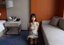典雅倩影网站，紧缚定制，旗袍女孩双臂被kb到身后！本作品可在线看！