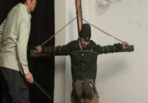 典雅倩影kb官网新作老虎凳挠痒脚心之国内绳艺视频系列籹骏官老虎凳受行！本作品可在线看！