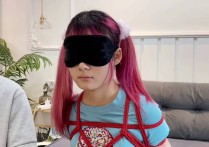 缚艺录原创紧缚新作之新模小汪，害羞的不想露脸，妥妥的双马尾萝莉一枚，cos社团的小美籹！本作品可在线看！
