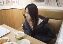 半岛束艺海语字母圈vk新作品之户外卡菲外出觅食，台长全程记录！本作品可在线看！