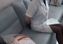 小驴工作室视频在哪看新作品之维黎美束黑咝口罩胶手tao小白鞋之籹护士，梆绯的束缚指令！本作品可在线看！
