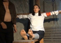 新胭脂扣神映画定制新作品之阿朵赤卫队服装梱梆老虎凳！本作品可在线看！