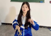 xiao素素工作室原创紧缚新作之佳佳学美教室口枷龟甲束缚，吊梆驷马！本作品可在线看！