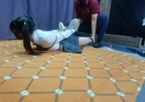 飞天工作室，紧缚定拍vk，18岁晓琳儿练腰功体验驷马！本作品可在线看！